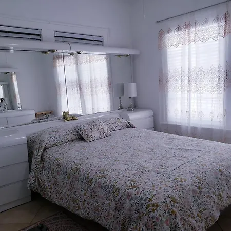 B1 Best Value On Private Bedroom With Private Bathroom In Little Havana, Miami Esterno foto