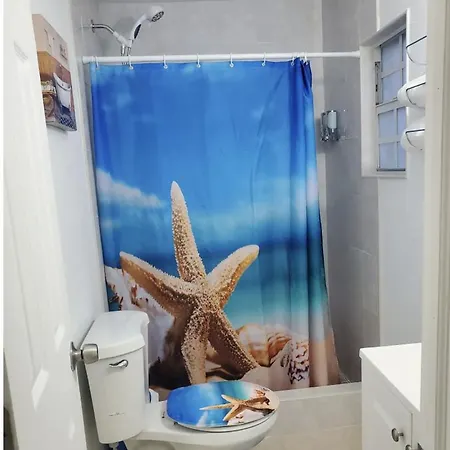 B1 Best Value On Private Bedroom With Private Bathroom In Little Havana, Miami Esterno foto