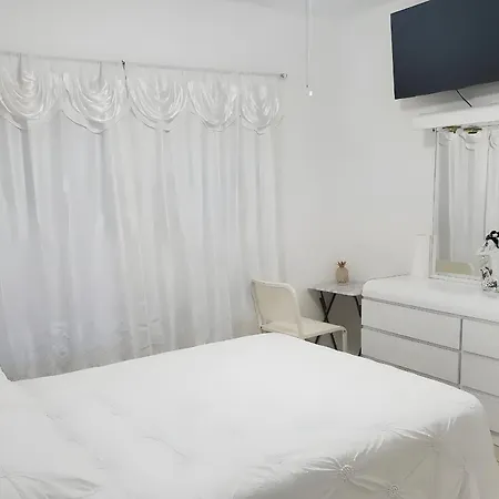 B1 Best Value On Private Bedroom With Private Bathroom In Little Havana, Miami Esterno foto